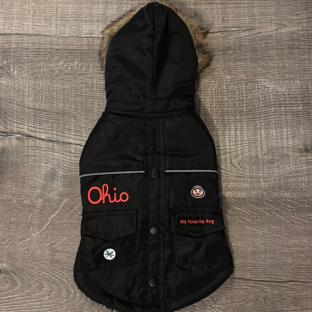 ⭕️🏈🏟 Adorable Dog Jacket with Ohio NWT
